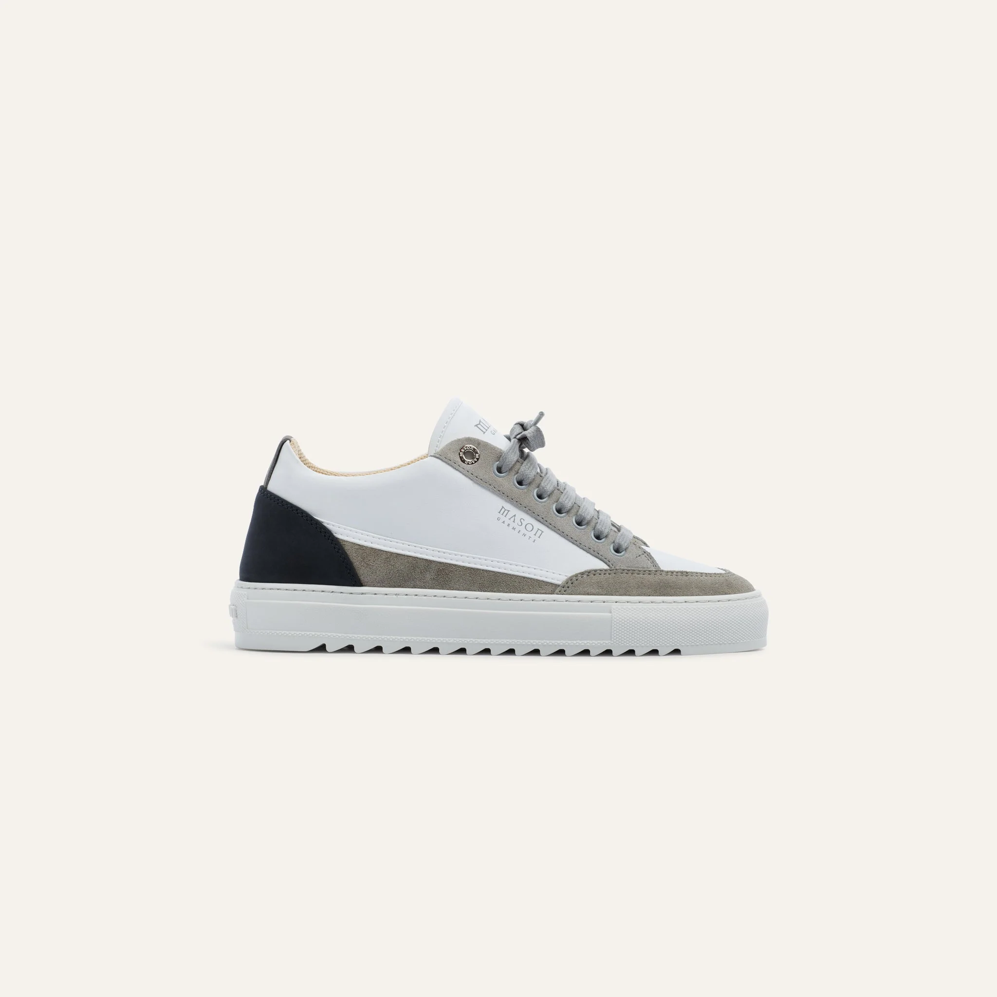Tia Ludico Grey